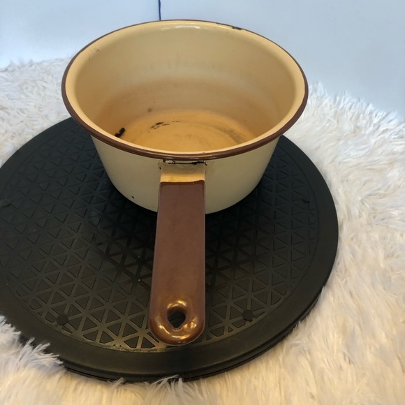 Vintage Enamelware Pot Pan Large - Picture 4 of 9